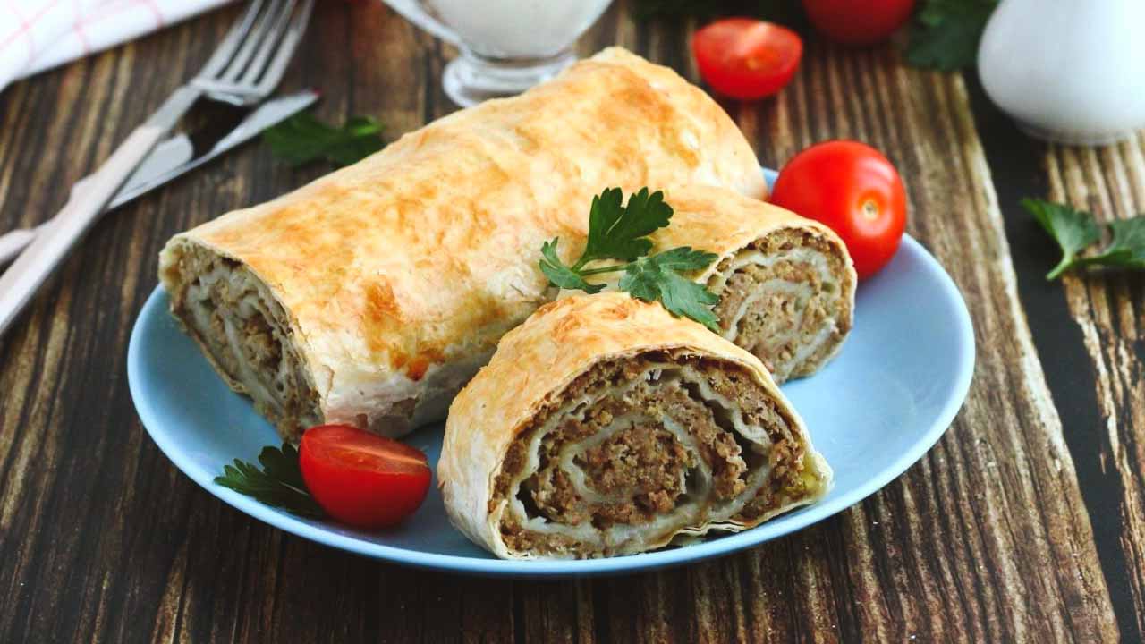 Как приготовить фарш с овощами и ажгоном в лаваше