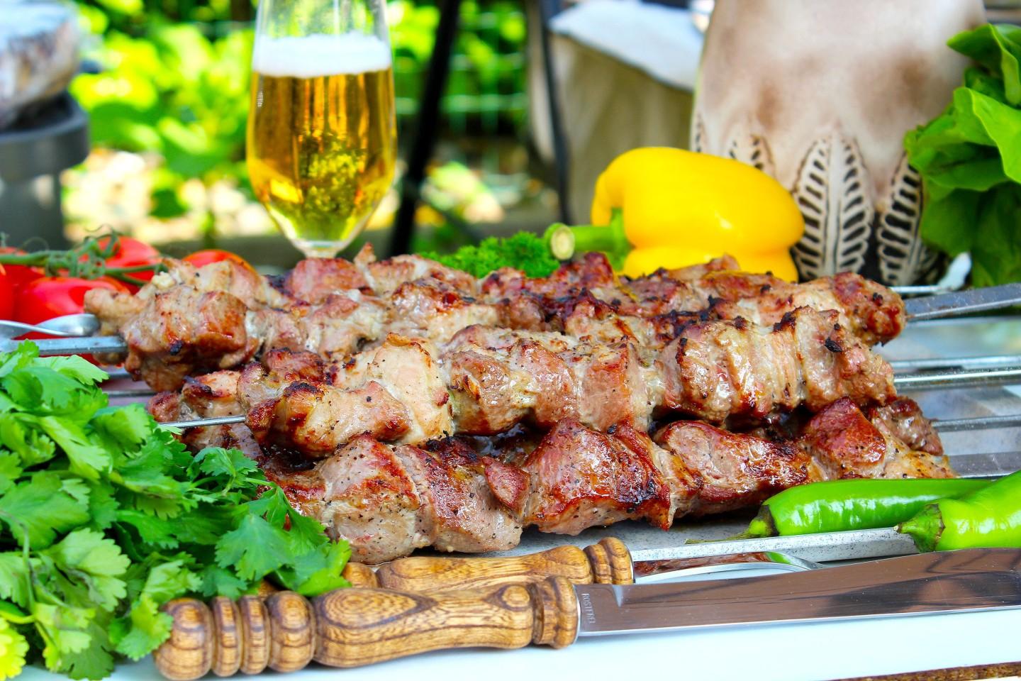 Книга по приготовлению шашлыков на любой вкус Шашлыки на любой вкус, шашлыки для гурманов, оригинальные шашлыки><br><br>
<a class=kuhon href=